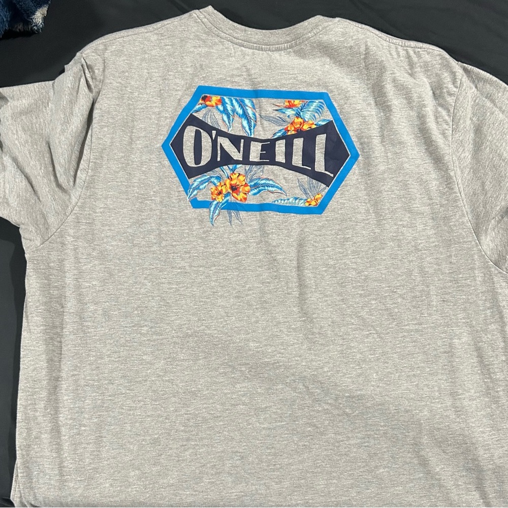 O’Neill 2XL shirt